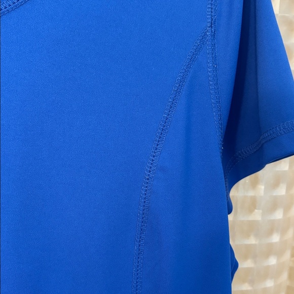 Blue tee - Picture 4 of 6